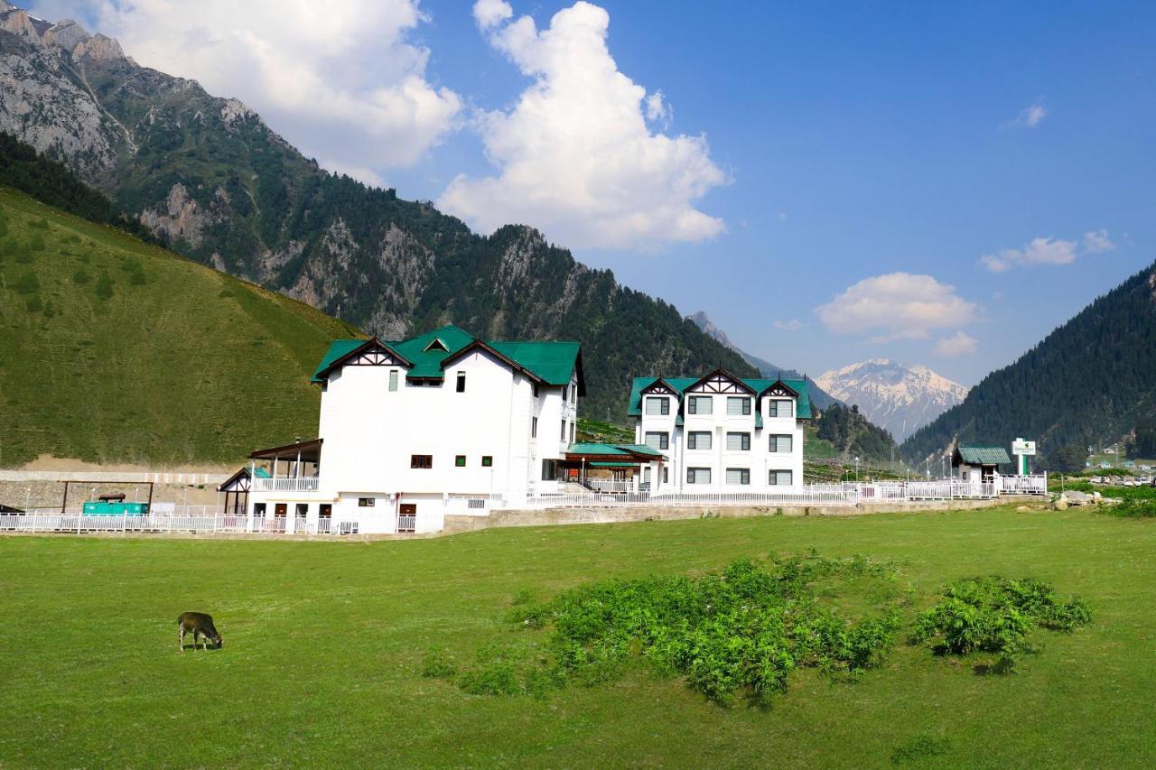 Lemon Tree Hotel, Sonāmarg Eksteriør bilde